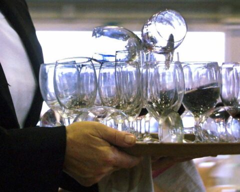 Une employée espagnole licenciée après avoir été surprise en train de travailler durant son arrêt maladie