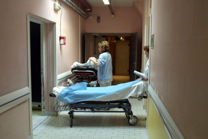 Une infirmière espagnole rétablie dans ses droits après un licenciement jugé disproportionné