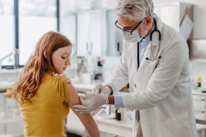 Vaccin : les différences de réactions immunitaires expliquées par des chercheurs genevois
