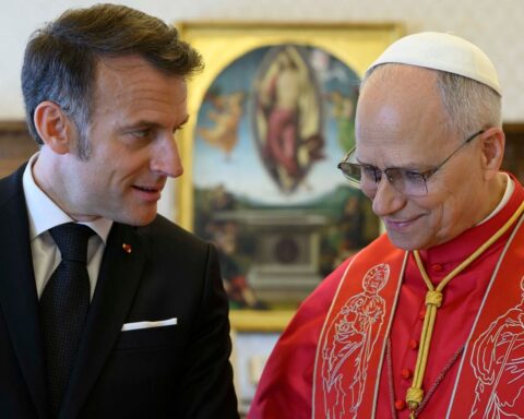Visite de Léon XIV en France : Emmanuel Macron déçu par le Vatican et ses exigences respectées