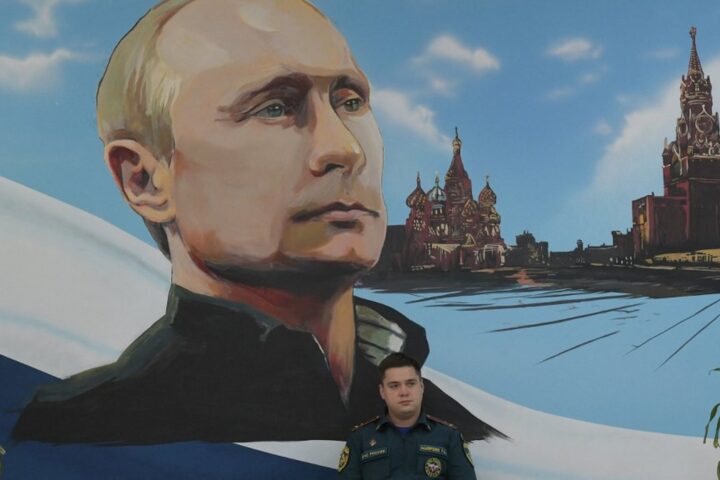 Vladimir Poutine et son parti remportent les élections législatives en Russie malgré la répression de la dissidence