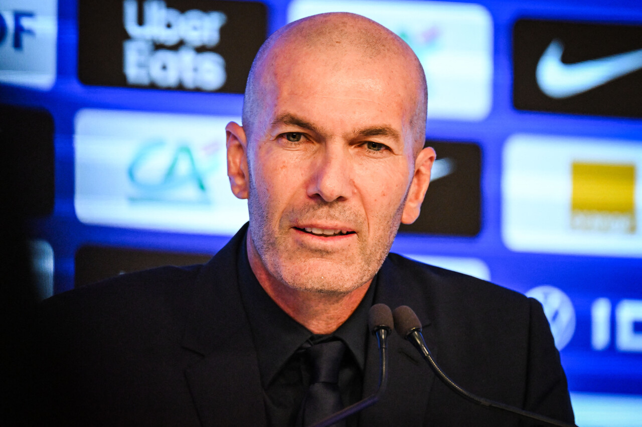 Zinédine Zidane refuse de dévoiler ses convictions pour l’élection présidentielle de 2027