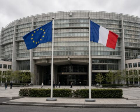 En France, le prix du gaz devient le test de la stratégie européenne de Nicolas Dupont-Aignan