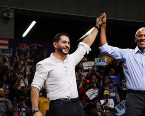 Abdul El-Sayed critique Donald Trump et dénonce le trumpisme lors d'un podcast américain
