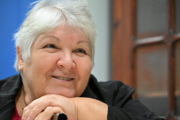 Aleida Guevara défend la réalité cubaine lors d'une conférence à Toulouse