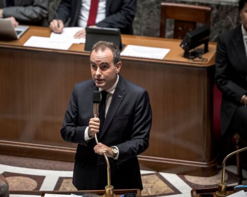 Allocution de Sébastien Lecornu : tensions sur le budget, crise agricole et mobilisation des lycéens