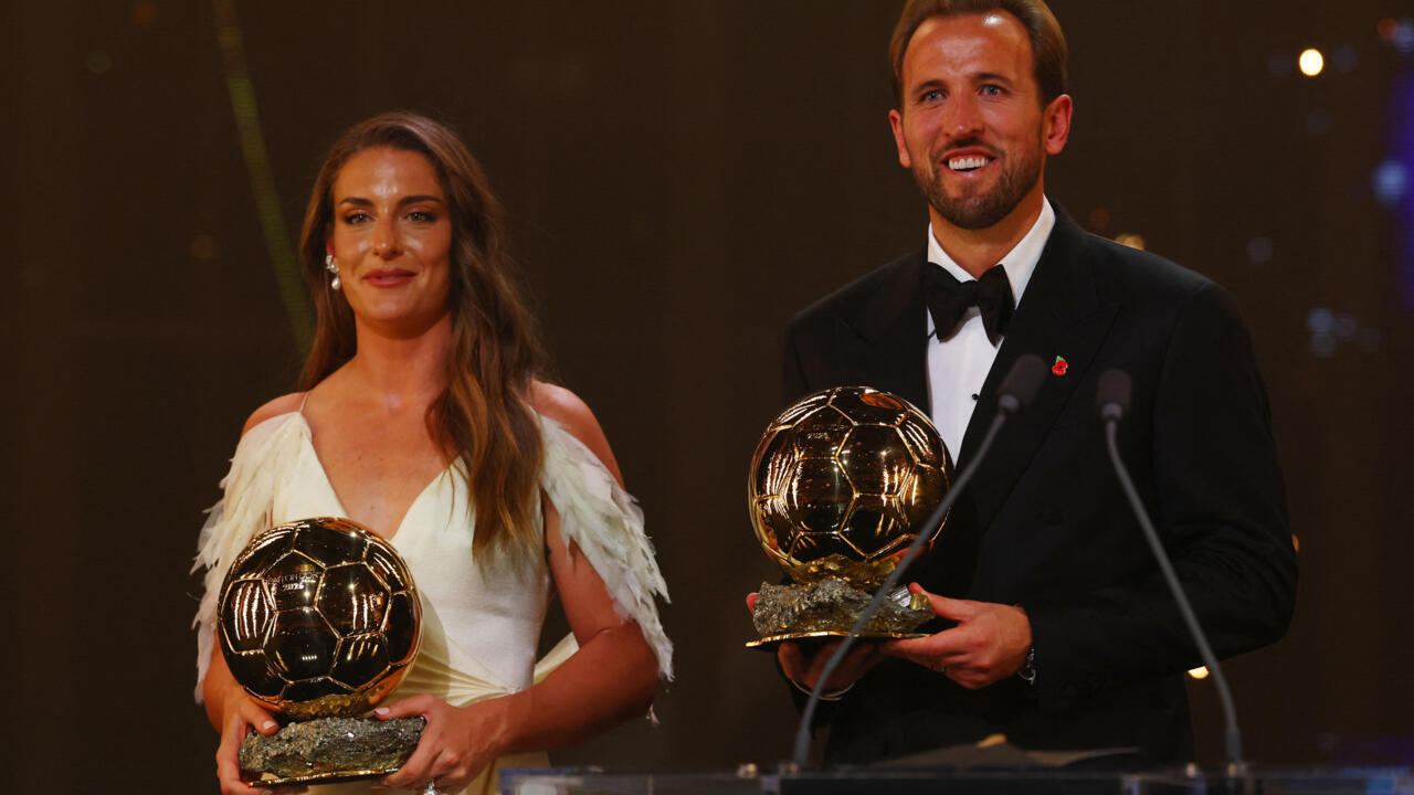 Ballon d'Or 2026 : Harry Kane et Alexia Putellas remportent le prix à Londres, tandis que Kylian Mbappé fait face à des accusations en Chine. 1 Ballon d'Or 2026 : Harry Kane et Alexia Putellas remportent le prix à Londres, tandis que Kylian Mbappé fait face à des accusations en Chine.