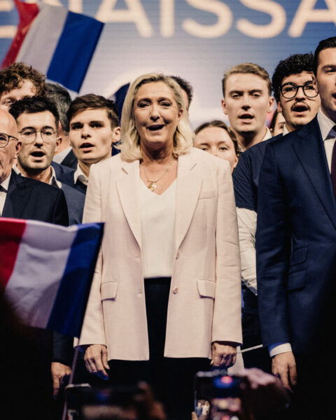 Bloquons l'extrême droite : une stratégie brésilienne pour réduire l'influence du RN et de CNews