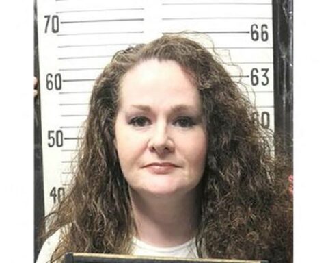 Christa Pike reprend connaissance avant d'être débranchée, relançant le débat sur la peine de mort aux États-Unis