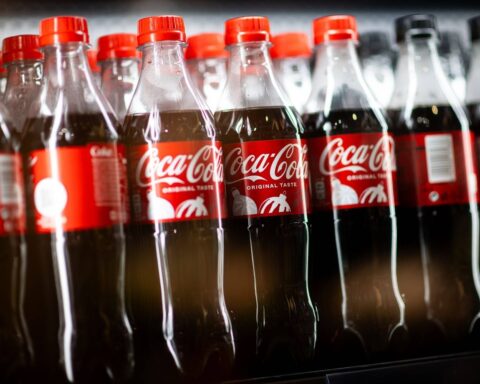 Coca-Cola, Nestlé et Danone s'engagent à clarifier le recyclage de leurs bouteilles en plastique en Europe
