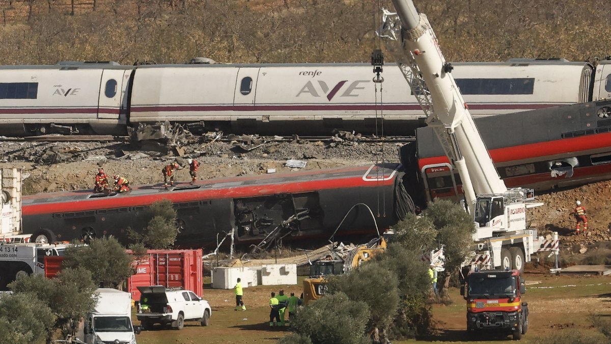 Collision de trains mortelle en Espagne : questions sur la sécurité ferroviaire après 69 décès 1 Collision de trains mortelle en Espagne : questions sur la sécurité ferroviaire après 69 décès