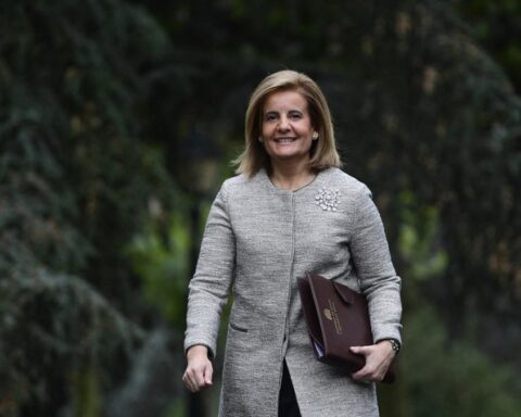 Collision mortelle de trains en Espagne : au moins 74 victimes dont l'ancienne ministre Fátima Báñez