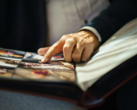 Comment créer un album photo pour revivre de précieux souvenirs ?