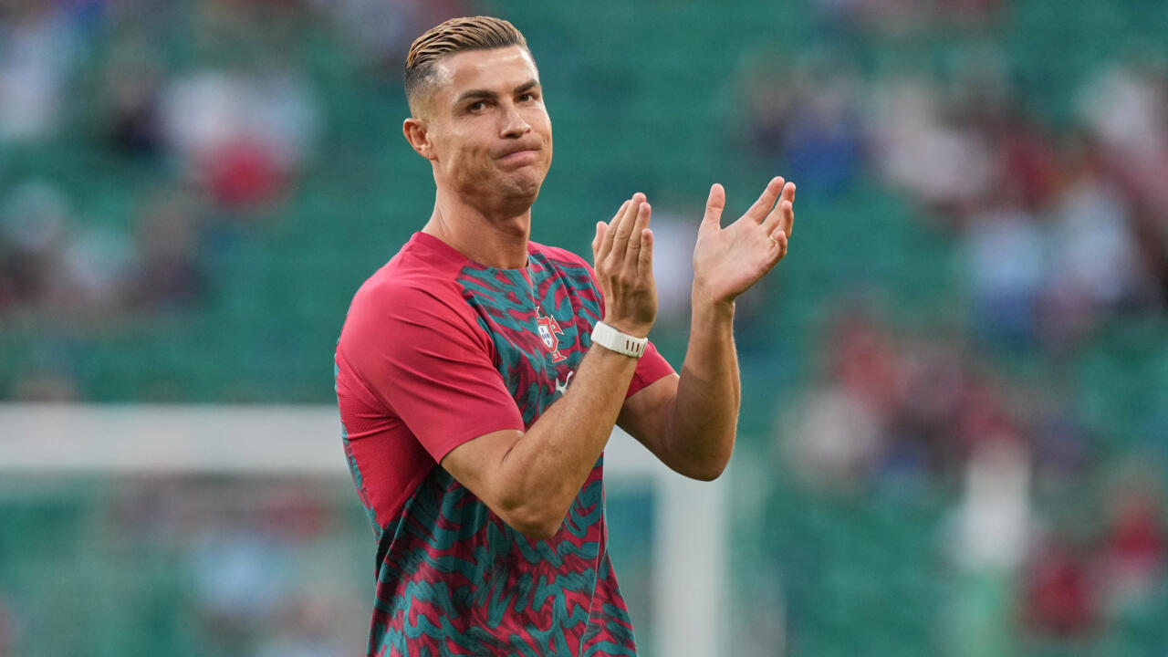 Cristiano Ronaldo purgera une suspension de 30 jours accompagnée d'une amende de 255 euros. 1 Cristiano Ronaldo purgera une suspension de 30 jours accompagnée d'une amende de 255 euros.