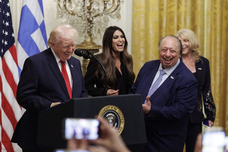 Démission de Kimberly Guilfoyle, ambassadrice des États-Unis en Grèce, face à des accusations de corruption 1 Démission de Kimberly Guilfoyle, ambassadrice des États-Unis en Grèce, face à des accusations de corruption