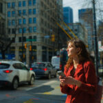 Des influenceuses redéfinissent la solitude comme un acte d'émancipation