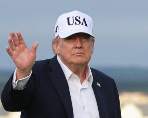 Donald Trump maintient son projet de golf à Washington malgré un moratoire sur l’abattage d’arbres