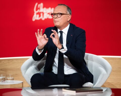 Édouard Philippe présente ses propositions pour la présidentielle de 2027