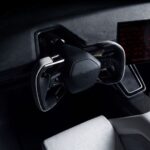 Elon Musk présente la Tesla Roadster : une voiture électrique sportive capable de voler, production prévue pour 2028