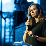 France Info défend ses journalistes après l'interview controversée de Sarah Knafo