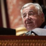 Gérard Larcher évoque une éventuelle interdiction de LFI après les violences du 17 octobre