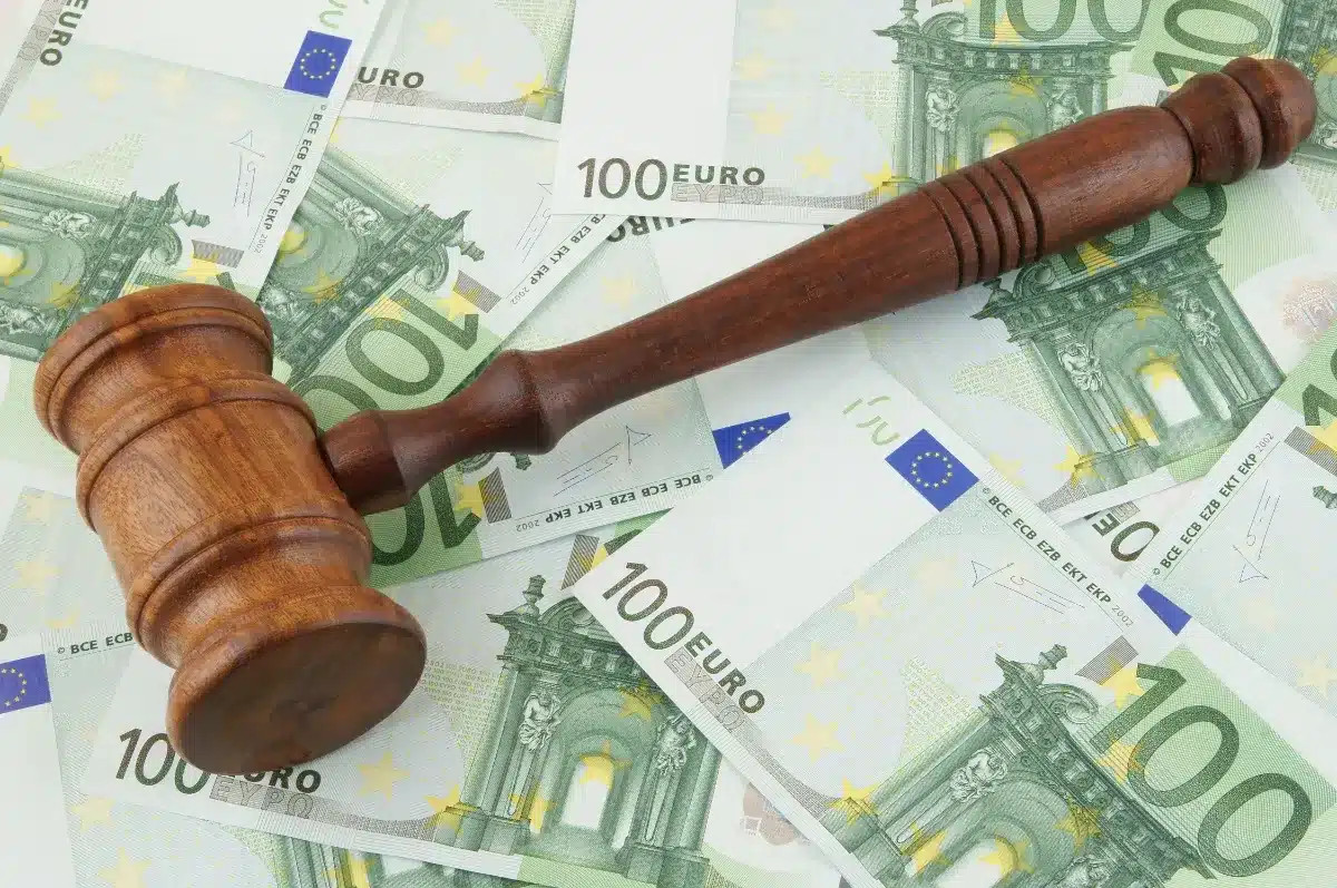 « Je ne comprends pas pourquoi ma banque me prélève autant » : les véritables implications de la réforme du 20 novembre sur les découverts