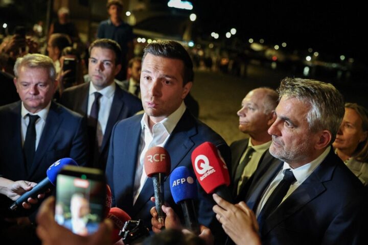 Jordan Bardella face à des accusations d'antisémitisme : une stratégie de défense inspirée de Trump