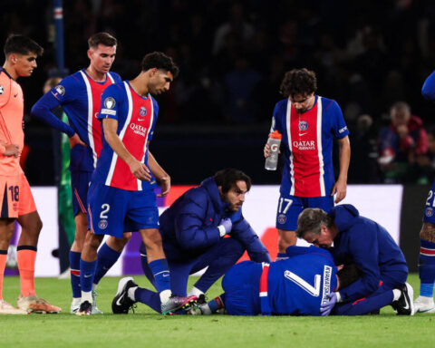 Kvara, Dembélé et Marquinhos blessés : une victoire amère du PSG face au Barça en Ligue des champions.