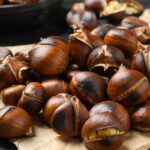 La châtaigne : un fruit à coque riche en glucides et essentiel dans l'alimentation rurale française