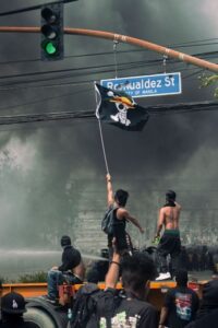 La génération Z se soulève : mouvements de contestation en France, Inde, Maroc, Madagascar, Pérou et Népal