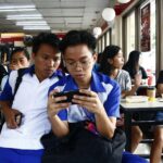 La loi philippine sur les réseaux sociaux adoptée presque à l'unanimité face à la violence scolaire