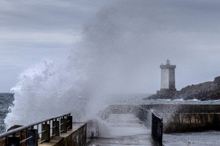 La tempête Austen touche le nord-ouest de la France : explications sur son origine
