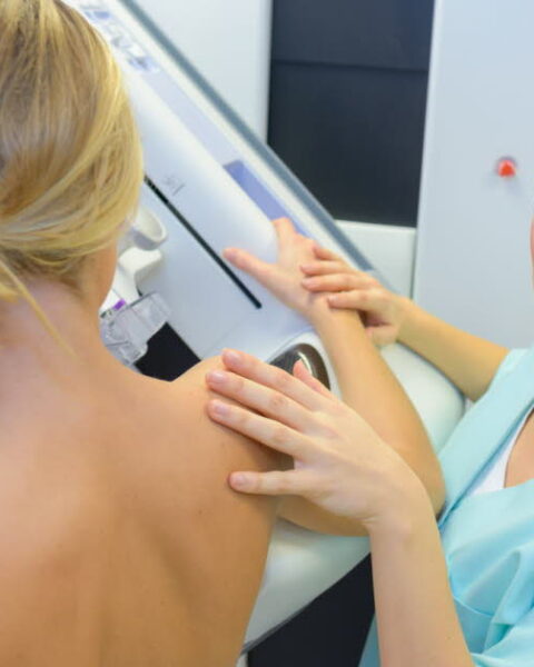 L'augmentation du cancer du sein chez les jeunes femmes en France nécessite une attention accrue