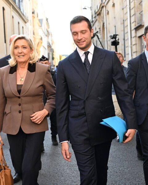 Le Pen et Bardella boycottent la réunion des chefs de parti suite aux violences du 17 octobre