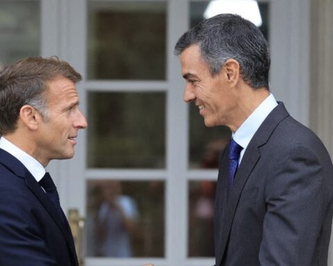 Le Sénat espagnol rejette le traité d'amitié avec la France lors de la visite d'Emmanuel Macron à Madrid