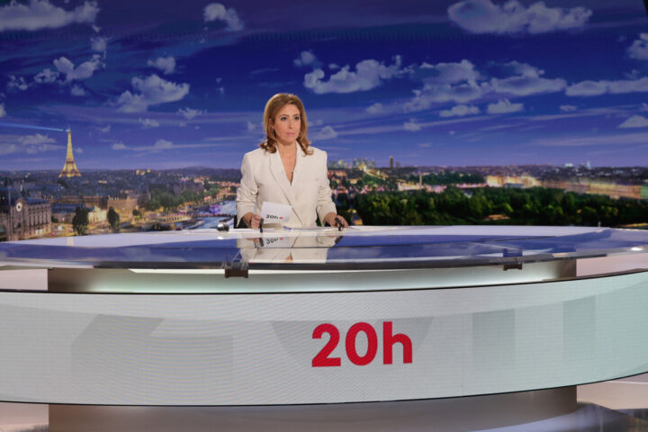Léa Salamé voit son retour au 20h de France 2 compromis après la victoire de Raphaël Glucksmann