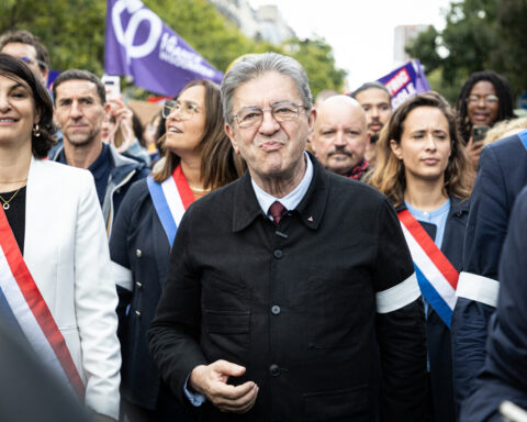 LFI annonce qu'elle viendra perturber la réunion de Sébastien Lecornu à Matignon