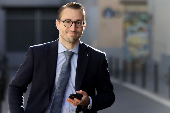 LFI s'inspire de la stratégie brésilienne pour contrer l'extrême droite sur les réseaux sociaux