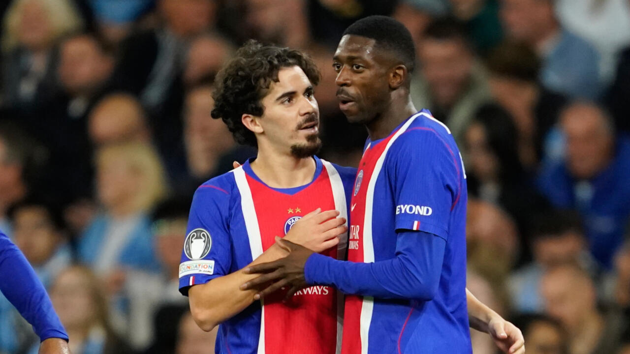 Ligue des champions : PSG affronte le Barça dans un duel européen très attendu au Parc des Princes, tandis que Cristiano Ronaldo reçoit une suspension de 30 jours. 1 Ligue des champions : PSG affronte le Barça dans un duel européen très attendu au Parc des Princes, tandis que Cristiano Ronaldo reçoit une suspension de 30 jours.