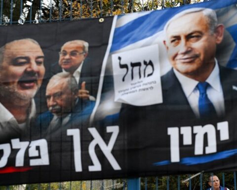 L'opposition israélienne légèrement en tête des élections législatives sans atteindre la majorité nécessaire