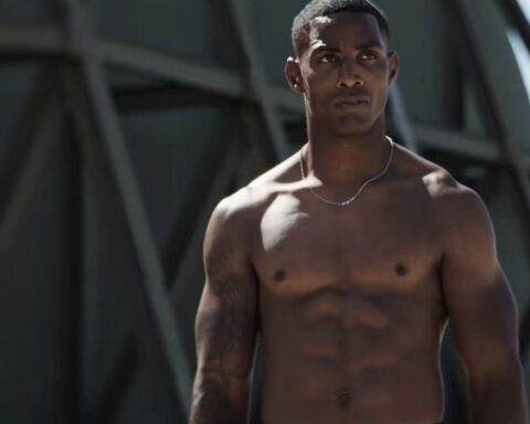 Luidgi Grimoire, soldat et combattant de MMA, raconte son parcours de Castres à "L'Arène" sur Netflix