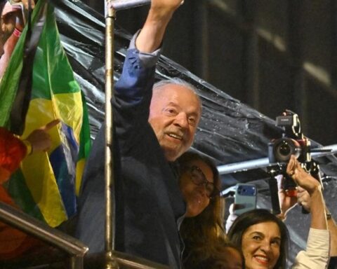 Lula remporte un quatrième mandat au Brésil, Flavio Bolsonaro conteste les résultats