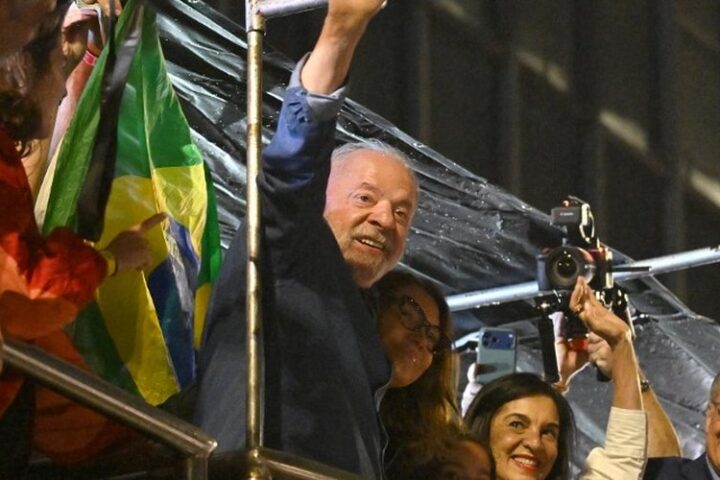 Lula remporte un quatrième mandat au Brésil, Flavio Bolsonaro conteste les résultats