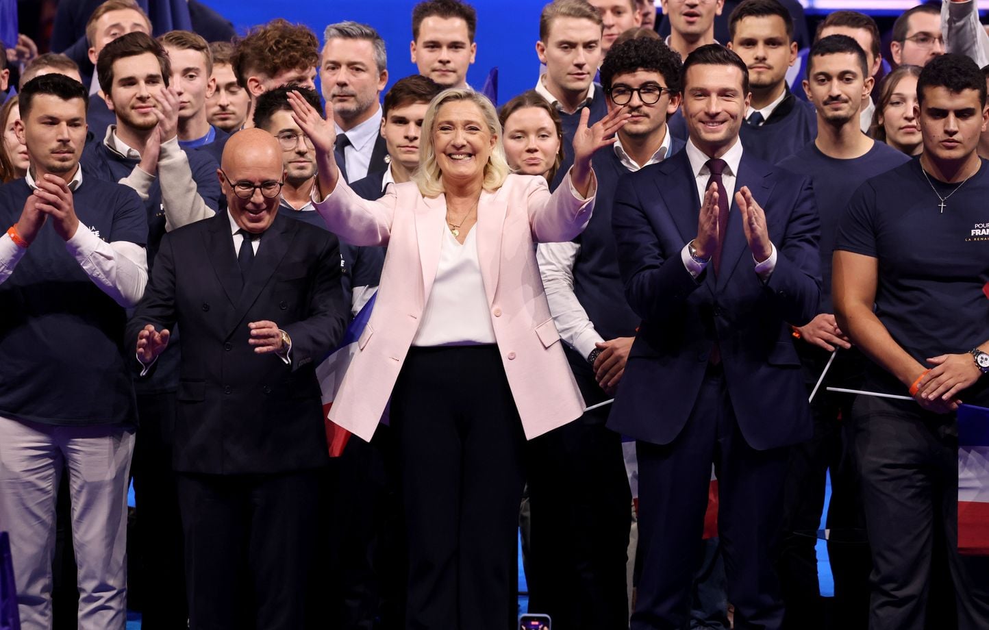Marine Le Pen en tête des sondages pour la présidentielle 2027, Mélenchon au second tour selon Ipsos