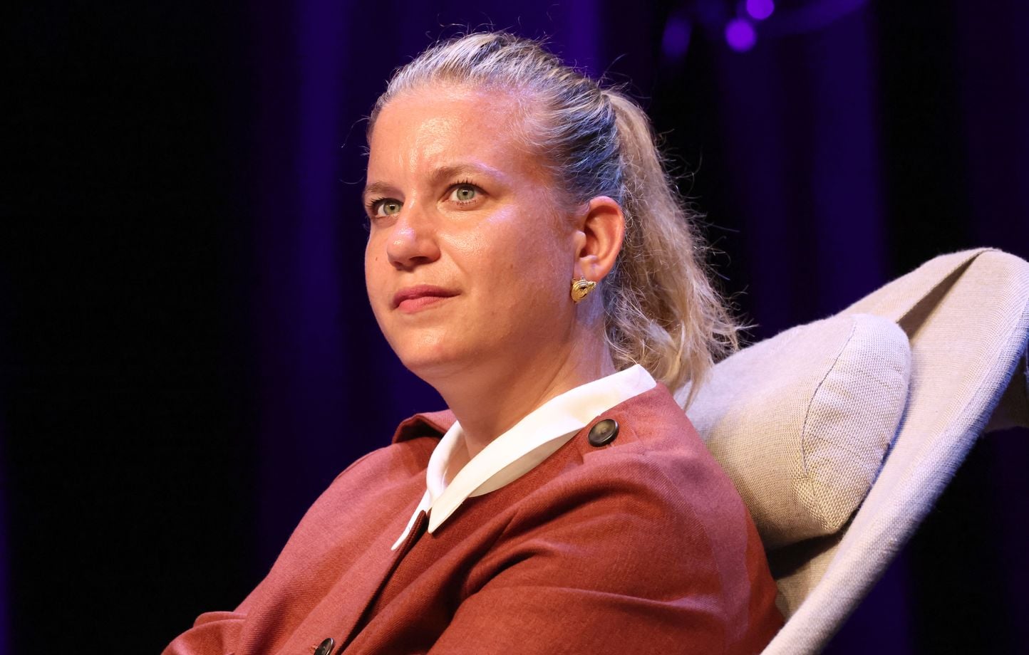 Mathilde Panot refuse de porter le ruban d'Octobre rose, suscitant la colère des ministres et du RN 3 Mathilde Panot refuse de porter le ruban d'Octobre rose, suscitant la colère des ministres et du RN