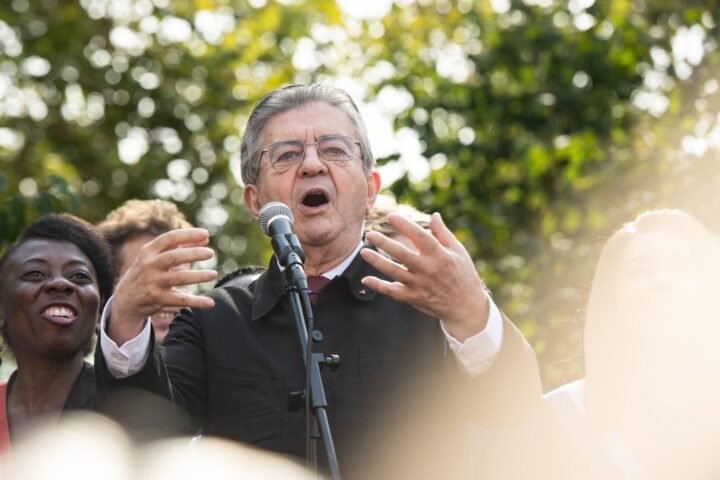Mélenchon annonce des poursuites contre le gouverneur de la Banque de France pour « trahison »