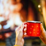 Pourquoi les téléfilms de Noël reviennent déjà sur les écrans dès lundi