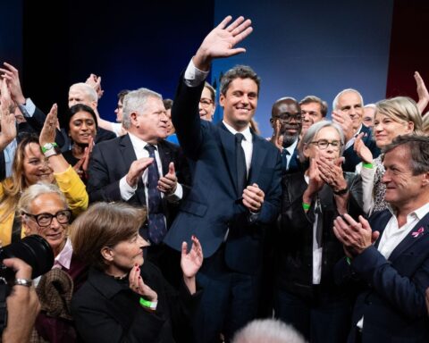 Présidentielle 2027 : Gabriel Attal se positionne comme le candidat de la jeunesse à Lyon