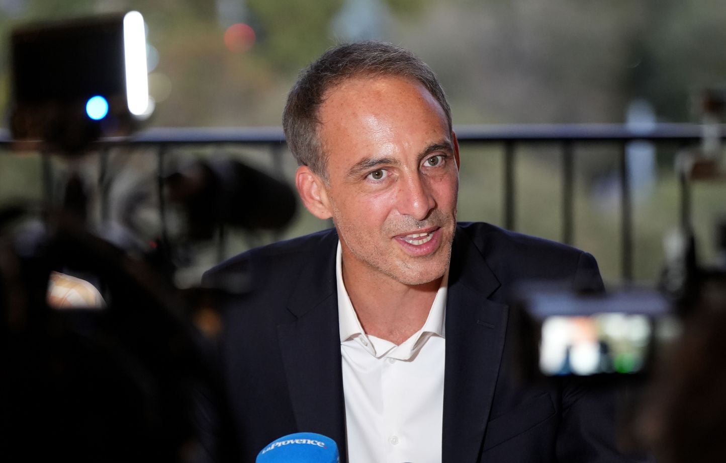 Primaire de la gauche : Raphaël Glucksmann remporte le scrutin avec 66 % des voix dès le premier tour 1 Primaire de la gauche : Raphaël Glucksmann remporte le scrutin avec 66 % des voix dès le premier tour