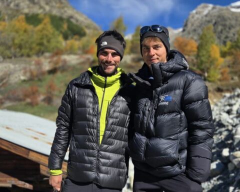 Rencontre avec Benjamin Védrines et Nicolas Jean, lauréats des piolets d'or, témoins de discrétion partagée